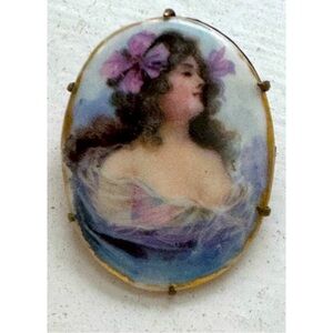 Hand Painted Lady Portrait Porcelain Brooch - Vintage